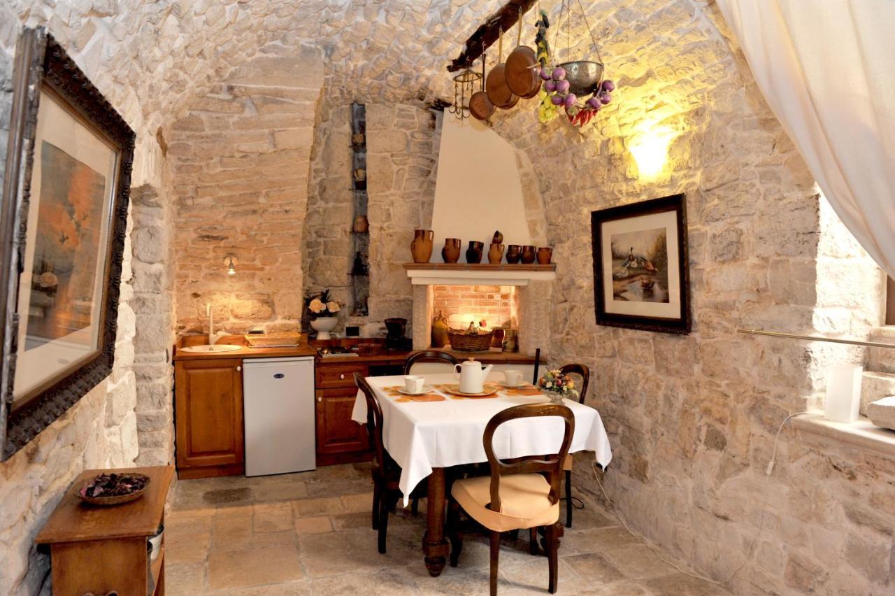 Corte Sagarriga Visconti Giovinazzo Extérieur photo